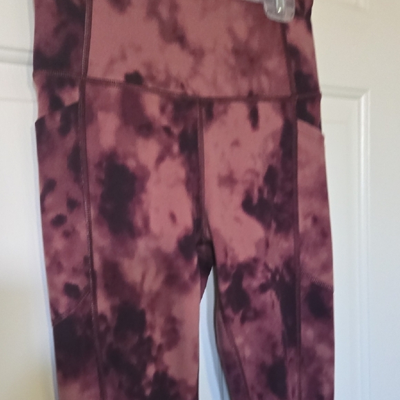 Tie-Dye High-Waisted Leggings - Picture 7 of 8